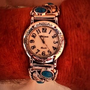 Unisex wrist watch with turquoise stones on band